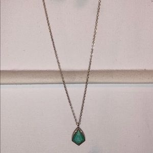 Kendra Scott necklace